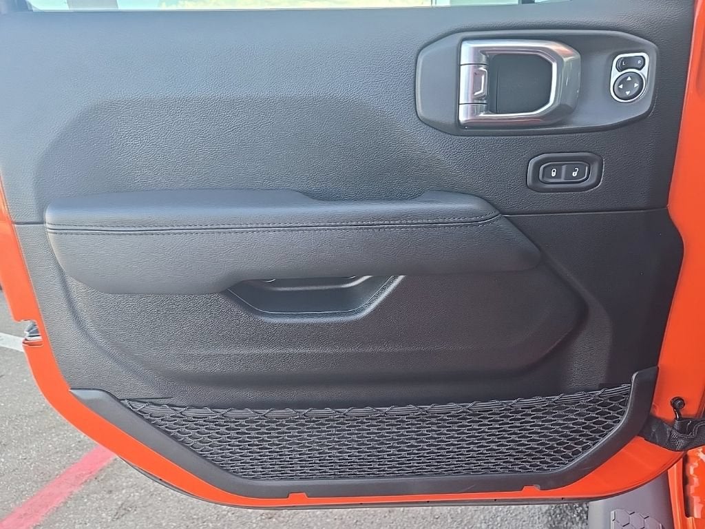 2023 Jeep Wrangler 4-Door Sahara Altitude 4x4