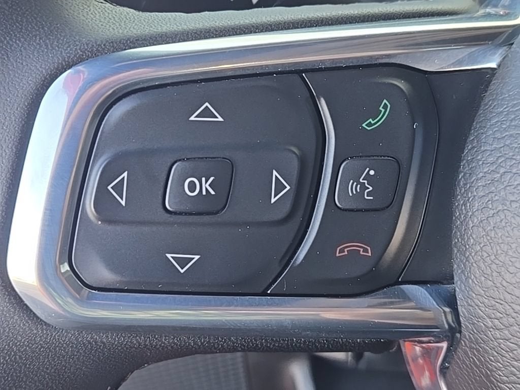 2023 Jeep Wrangler 4-Door Sahara Altitude 4x4