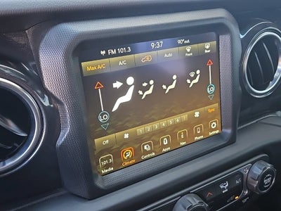 2023 Jeep Wrangler 4-Door Sahara Altitude 4x4