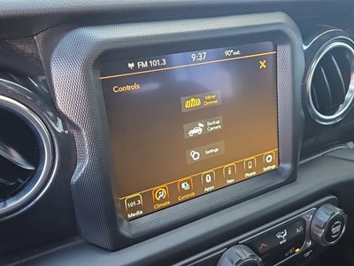 2023 Jeep Wrangler 4-Door Sahara Altitude 4x4
