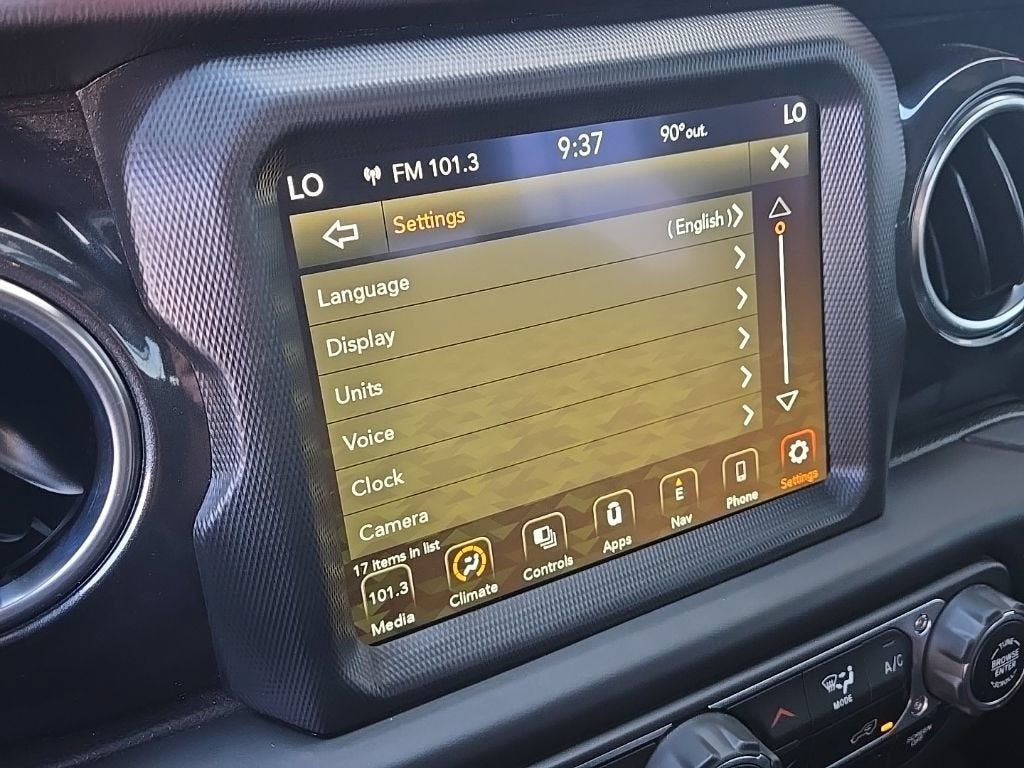 2023 Jeep Wrangler 4-Door Sahara Altitude 4x4