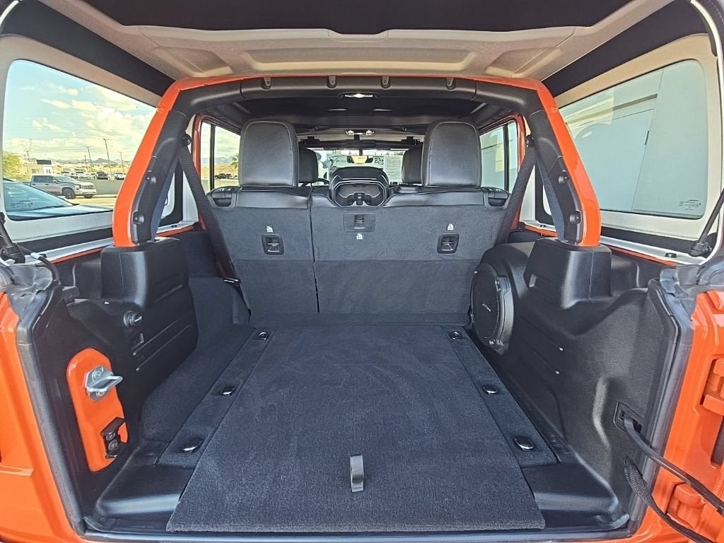 2023 Jeep Wrangler 4-Door Sahara Altitude 4x4