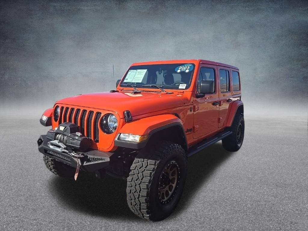 2023 Jeep Wrangler 4-Door Sahara Altitude 4x4