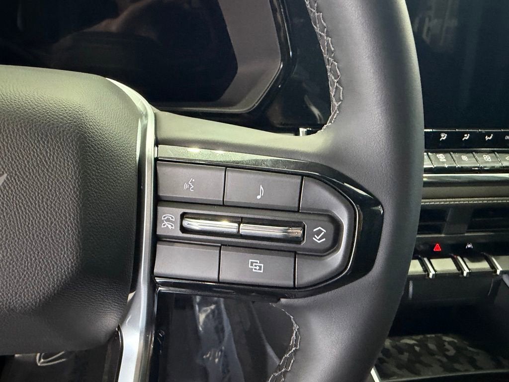 2026 Chevrolet Colorado LT - Photo 25