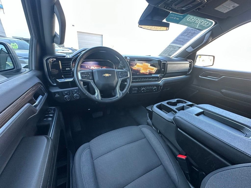 2025 Chevrolet Silverado 1500 LT - Photo 17