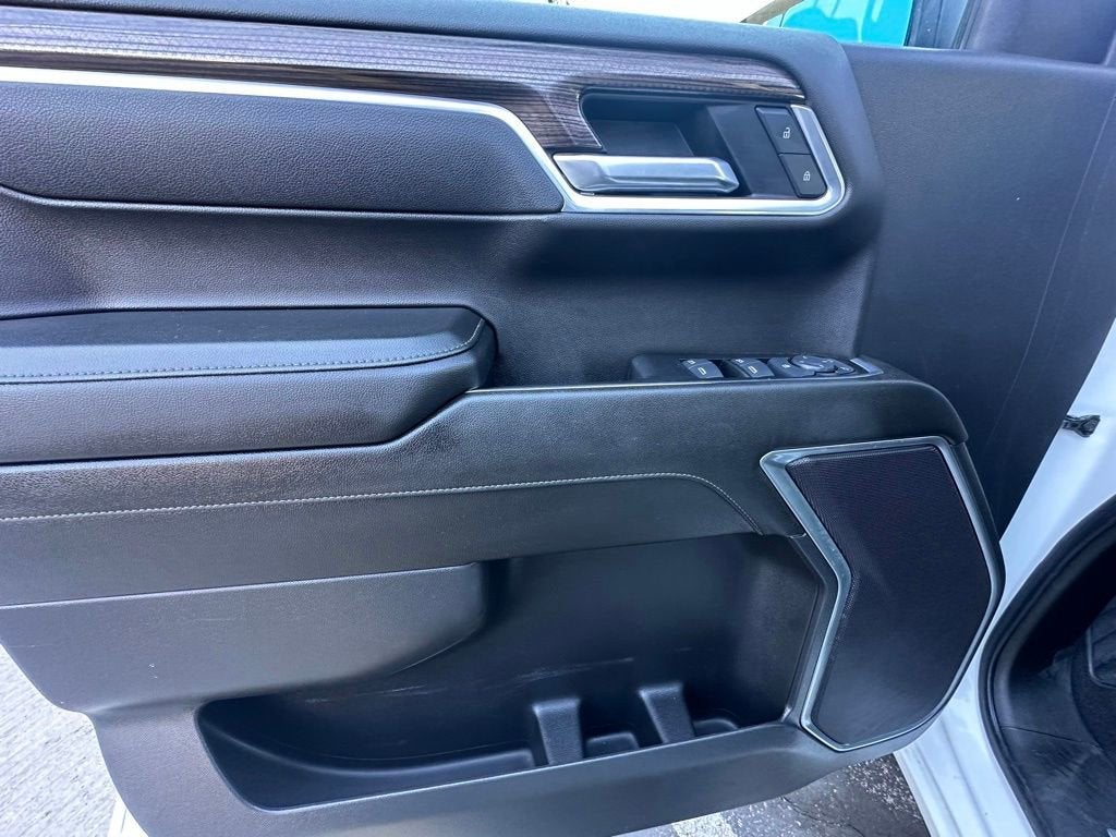 2025 Chevrolet Silverado 1500 LT - Photo 18