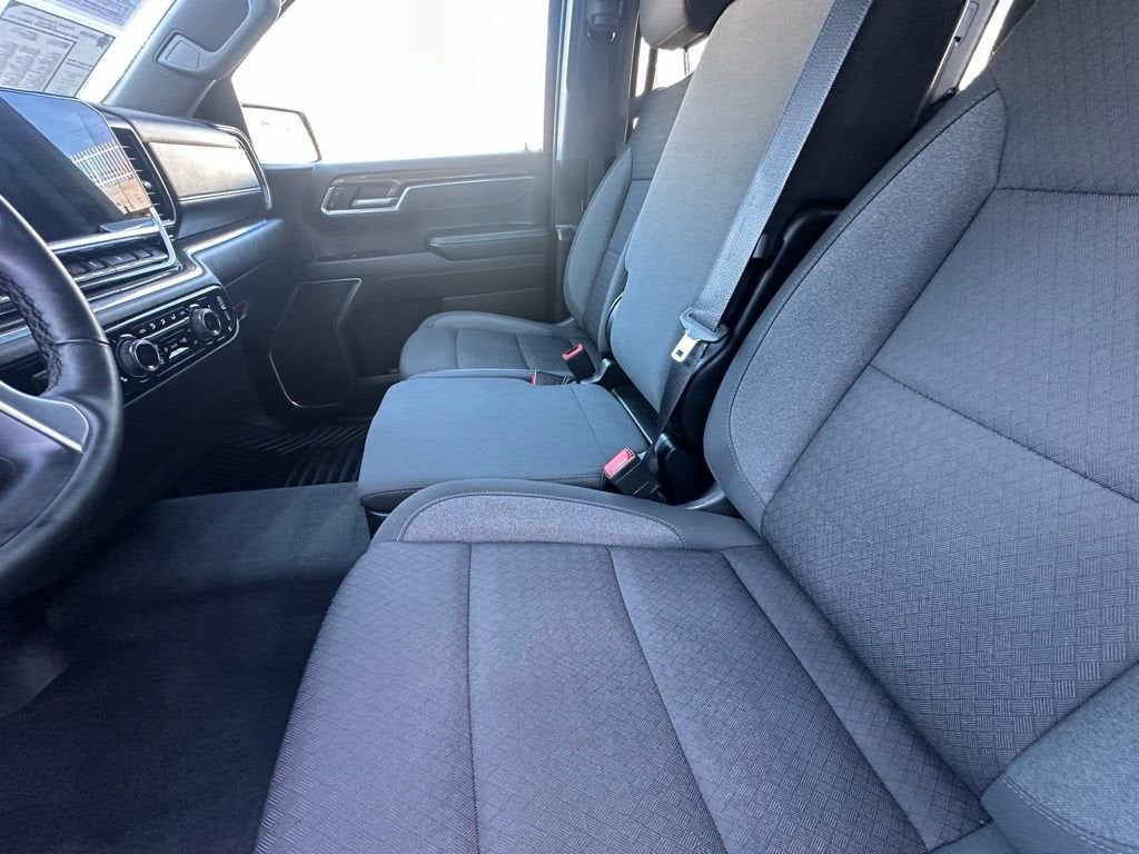 2025 Chevrolet Silverado 1500 LT - Photo 25