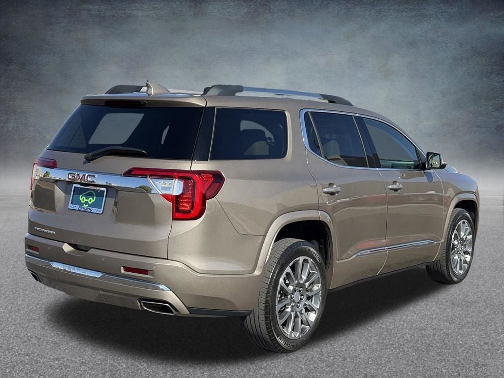 2023 GMC Acadia Denali