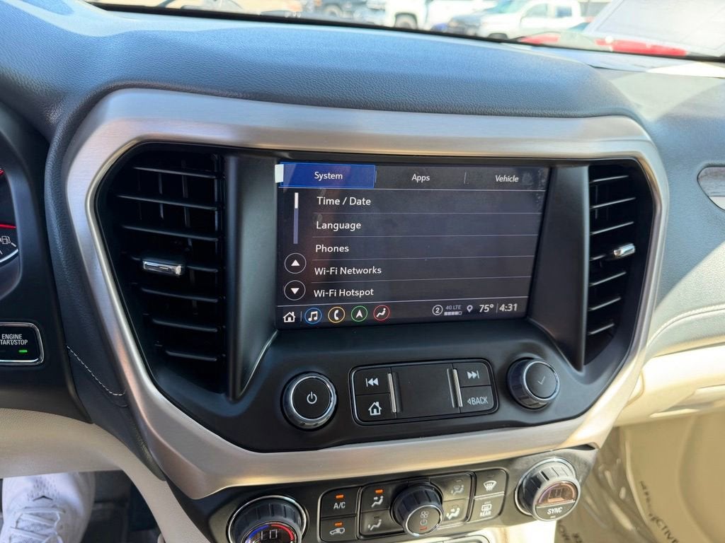 2023 GMC Acadia Denali