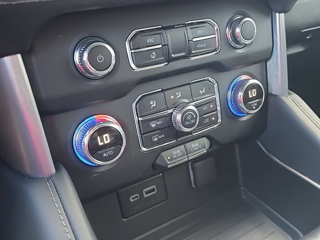2024 GMC Yukon SLE