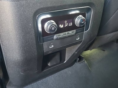 2024 GMC Yukon SLE