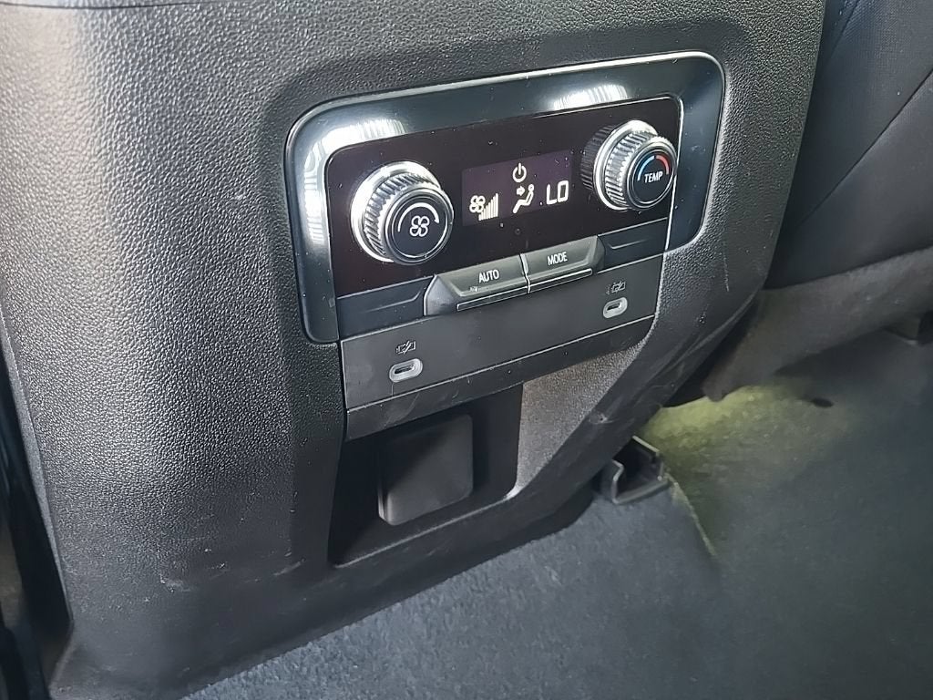 2024 GMC Yukon SLE
