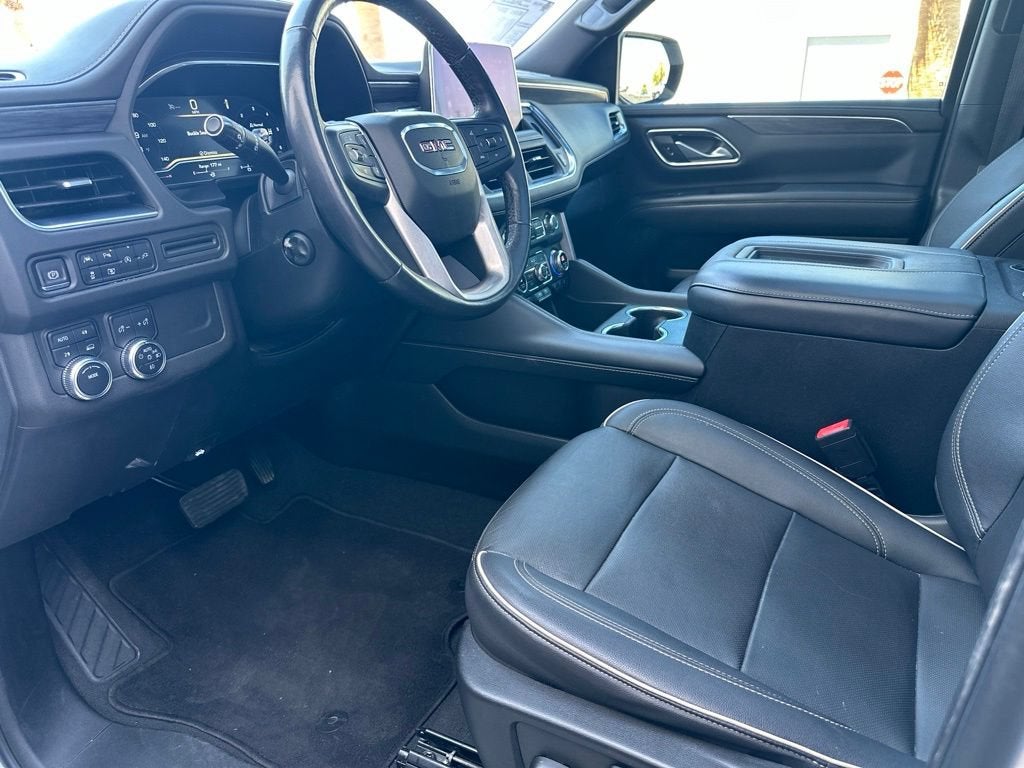 2022 GMC Yukon XL SLT