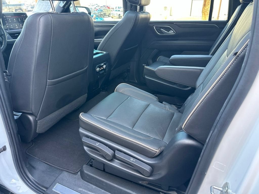 2022 GMC Yukon XL SLT