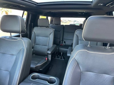 2022 GMC Yukon XL SLT