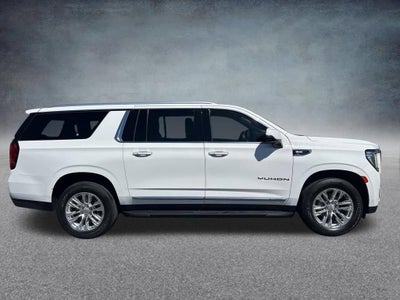 2022 GMC Yukon XL SLT