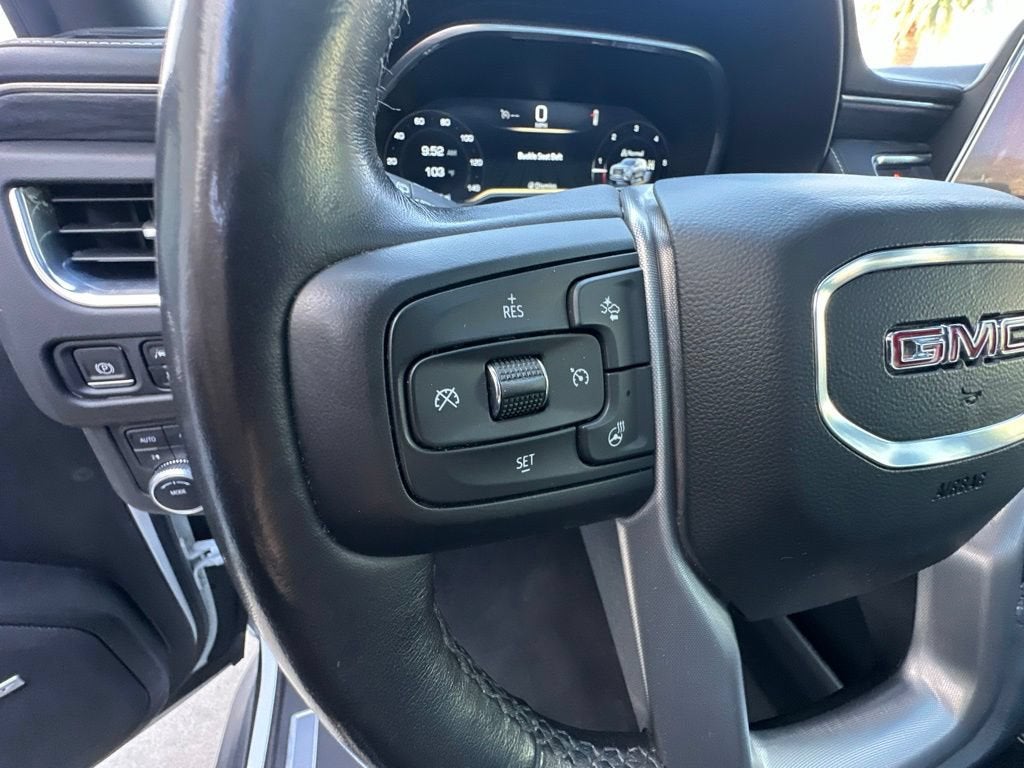 2022 GMC Yukon XL SLT