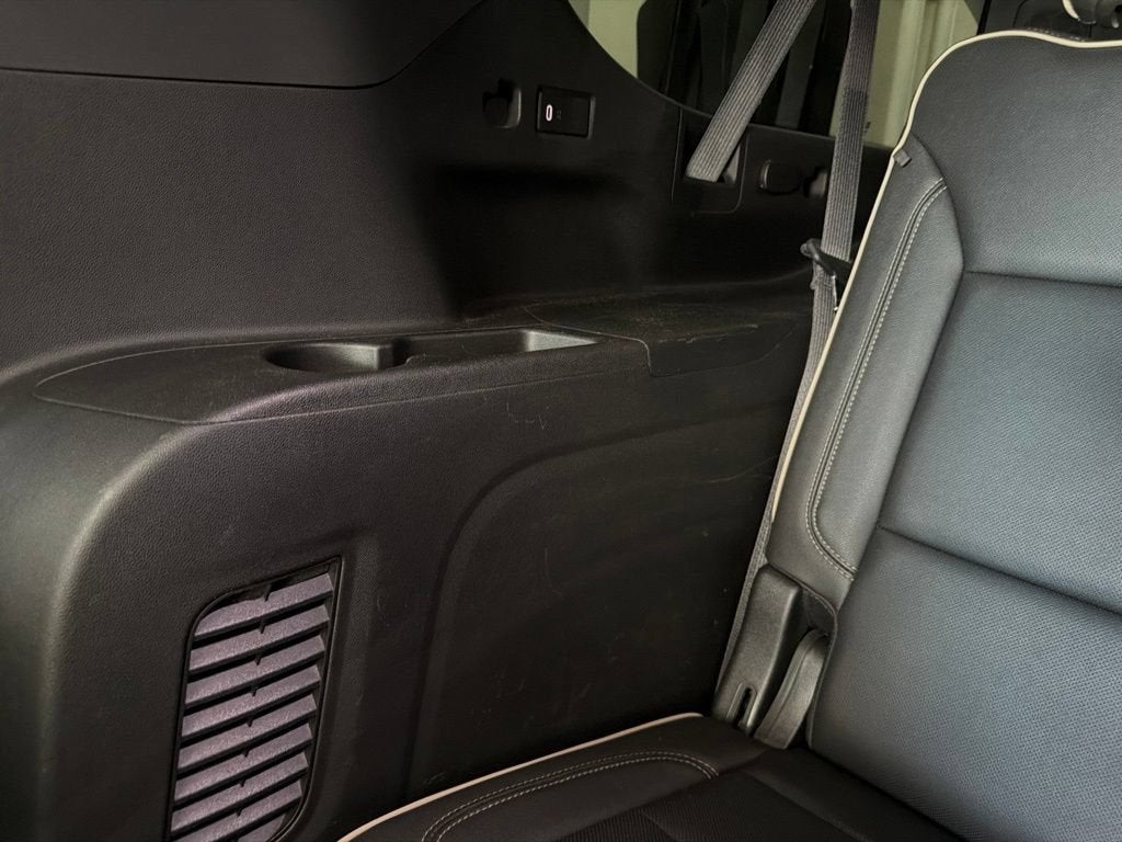 2022 GMC Yukon XL SLT