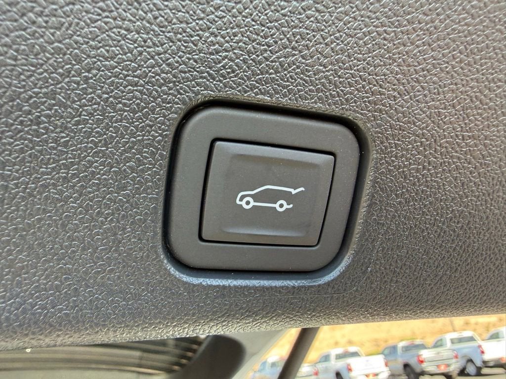 2026 Chevrolet Traverse LT - Photo 19