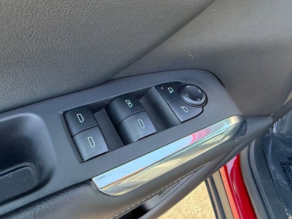 2025 Chevrolet Traverse LT - Photo 25
