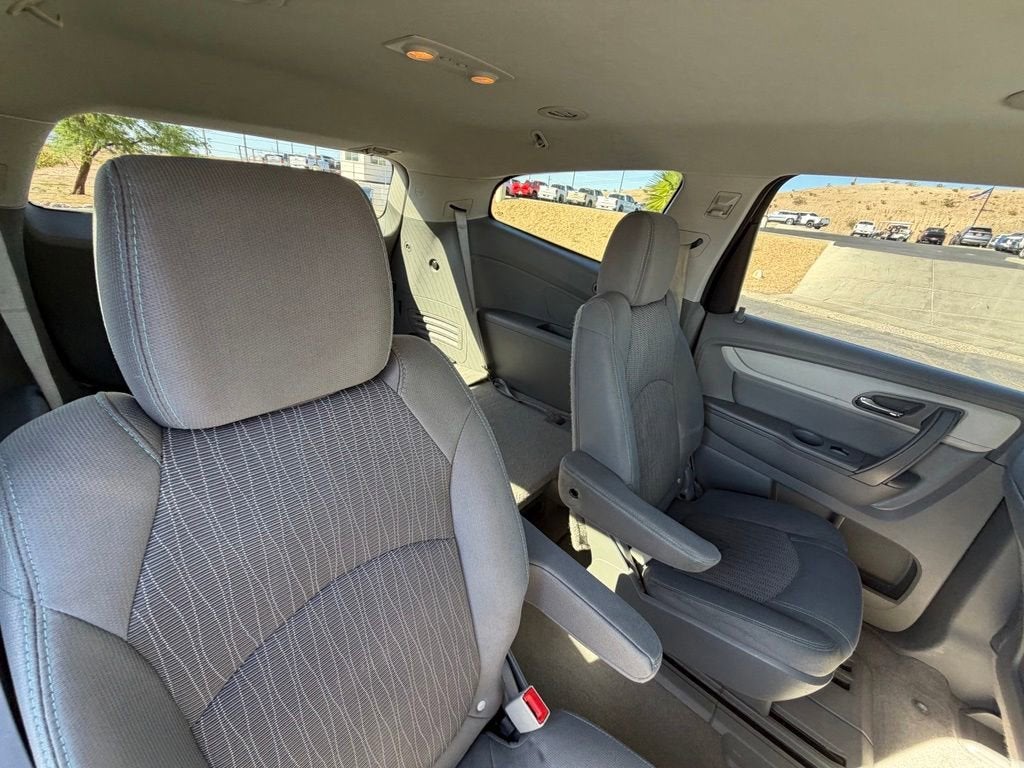 2017 Chevrolet Traverse LT