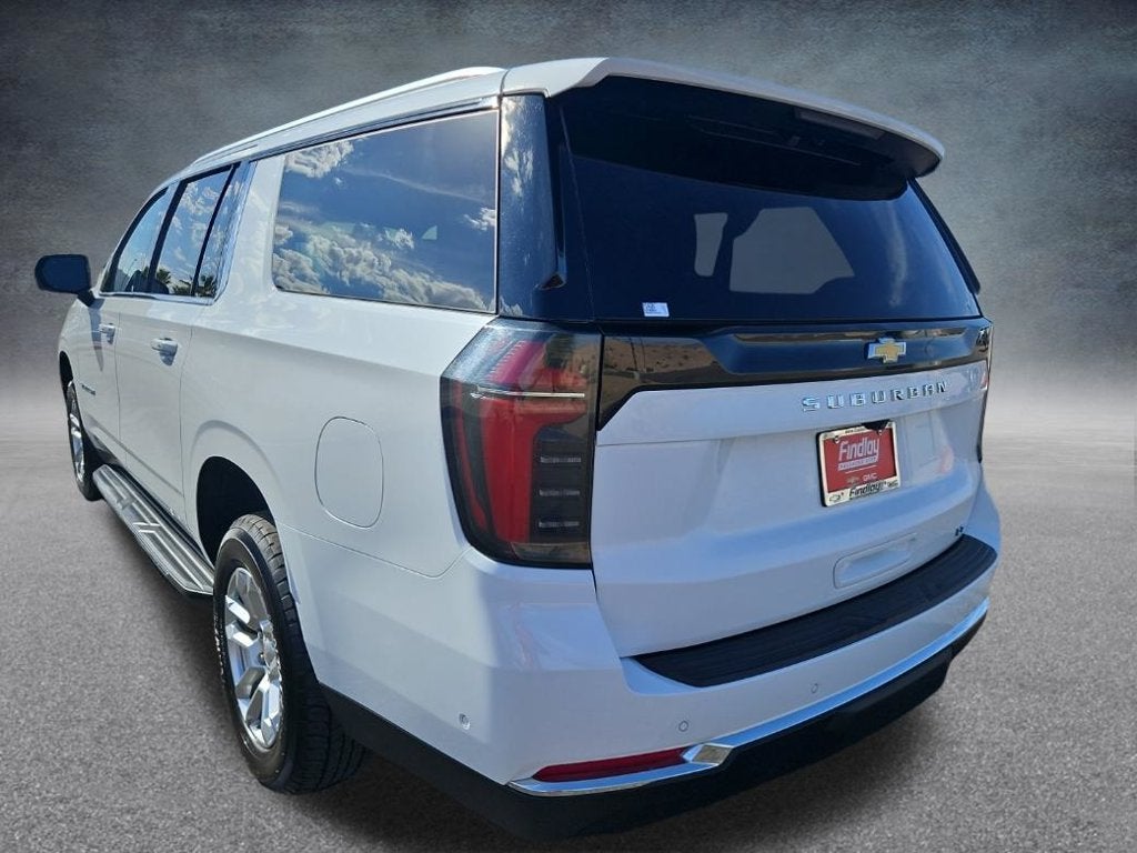 2025 Chevrolet Suburban LT