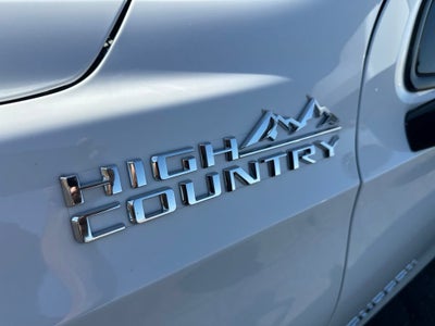 2023 Chevrolet Suburban High Country