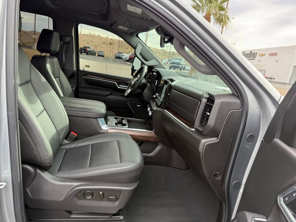 2025 GMC Sierra 2500 HD SLT