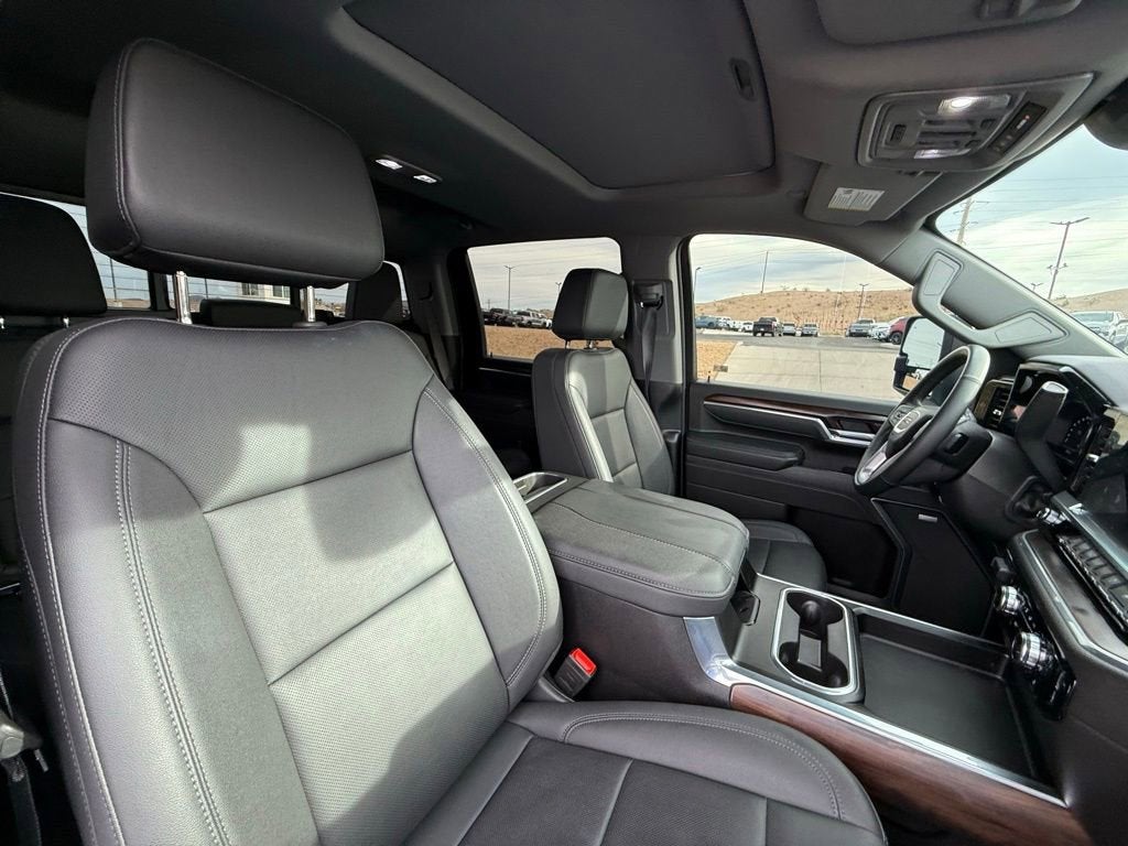 2025 GMC Sierra 2500 HD SLT