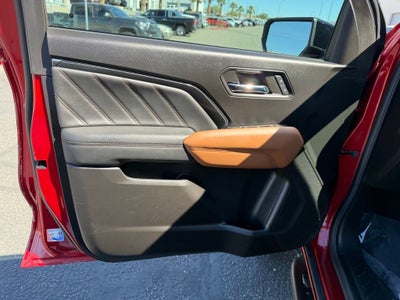 2024 GMC Canyon AT4