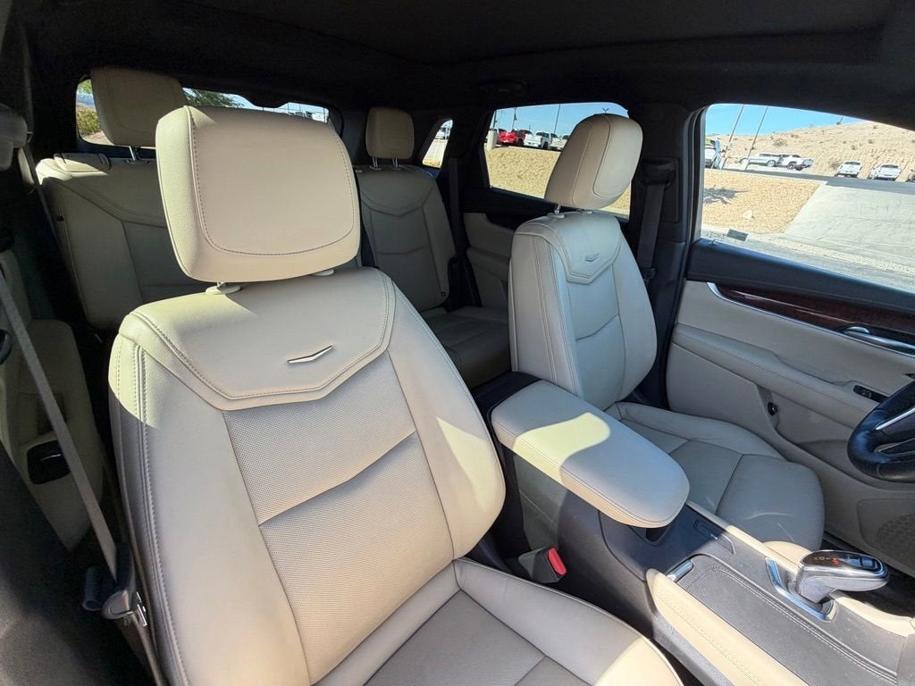 2018 Cadillac XT5 Luxury FWD