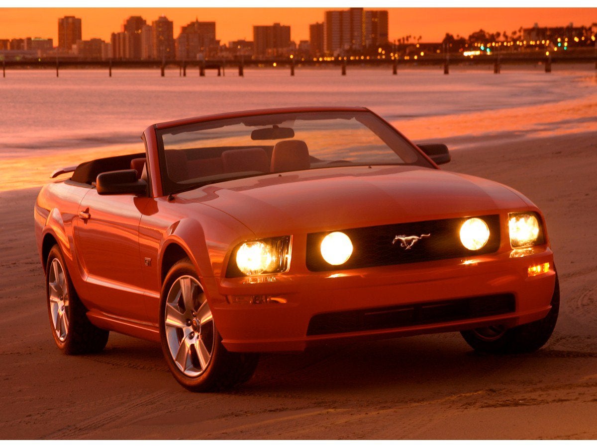 2006 Ford Mustang GT Deluxe