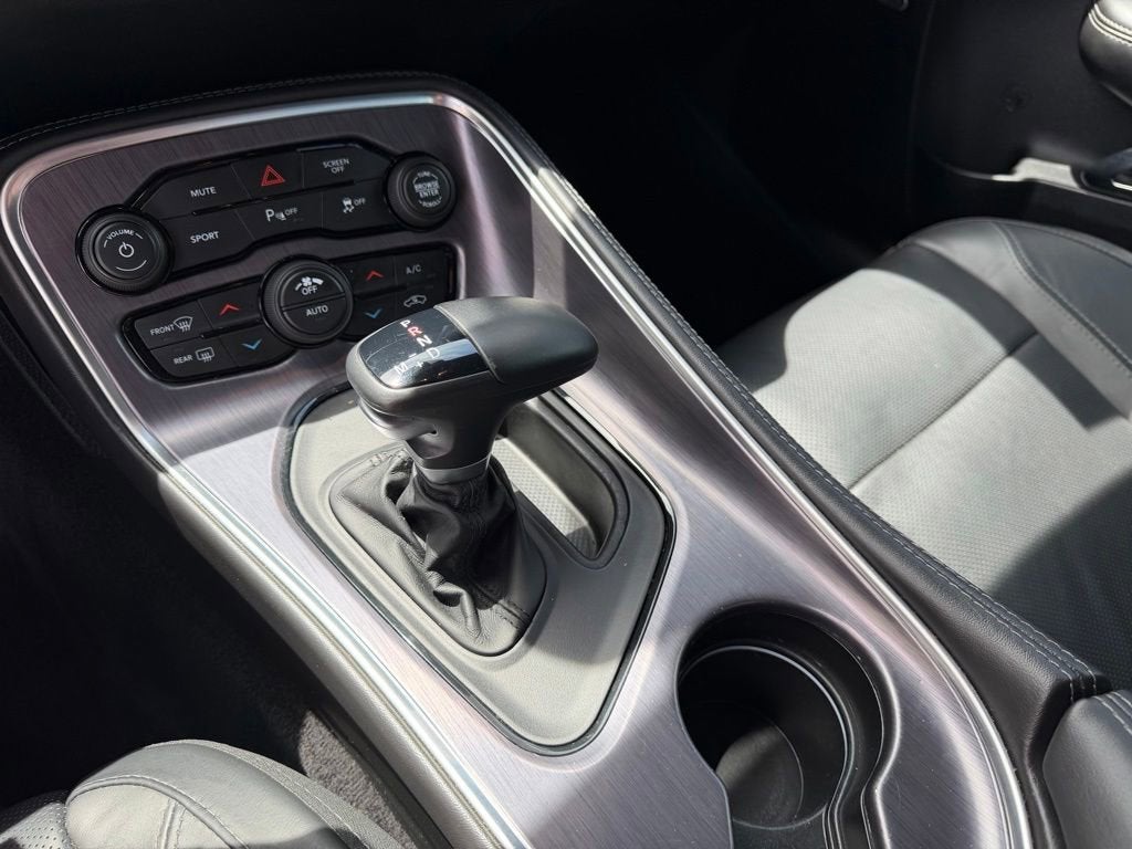 2018 Dodge Challenger SXT Plus