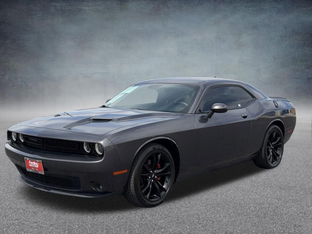 2018 Dodge Challenger SXT Plus
