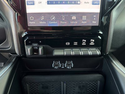 2025 RAM 2500 Big Horn Crew Cab 4x4 6'4" Box