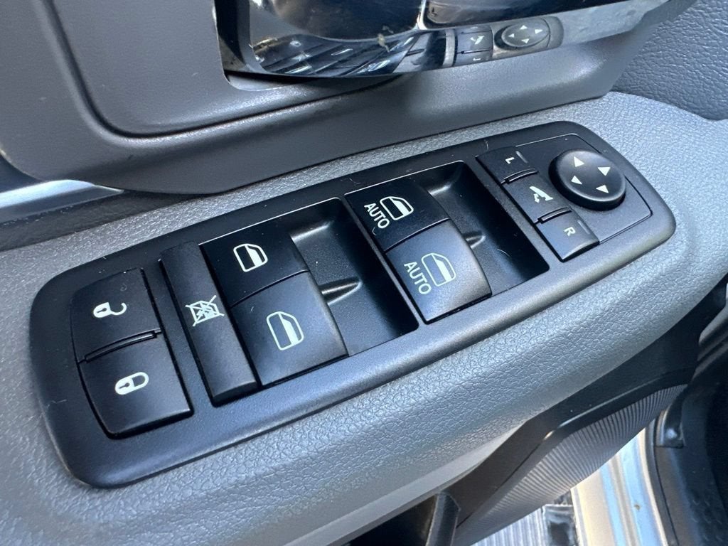 2018 RAM 2500 Big Horn Crew Cab 4x4 6'4" Box