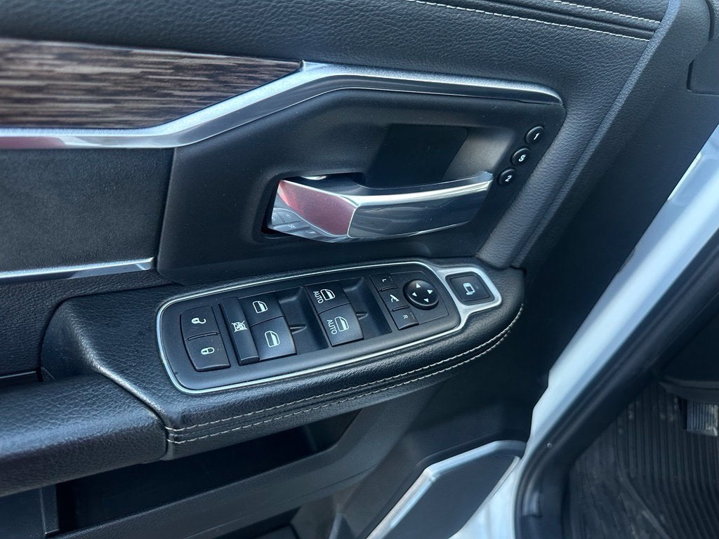 2020 RAM 2500 Laramie Crew Cab 4x4 6'4" Box