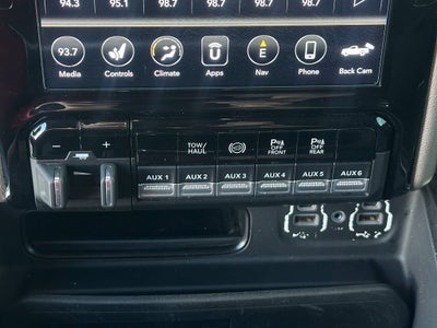 2020 RAM 2500 Laramie Crew Cab 4x4 6'4" Box
