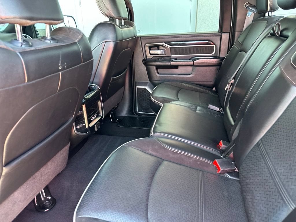 2020 RAM 2500 Laramie Crew Cab 4X4 6'4" Box