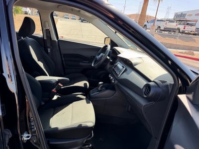 2023 Nissan Kicks S Xtronic CVT