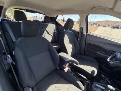 2023 Nissan Kicks S Xtronic CVT