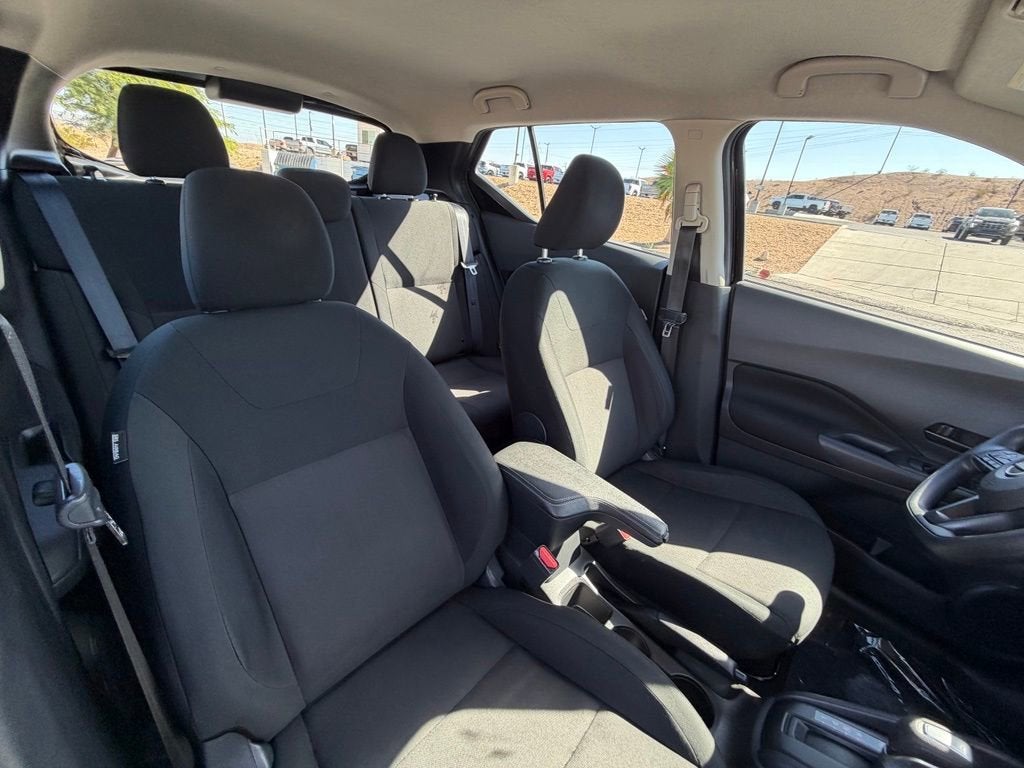 2023 Nissan Kicks S Xtronic CVT
