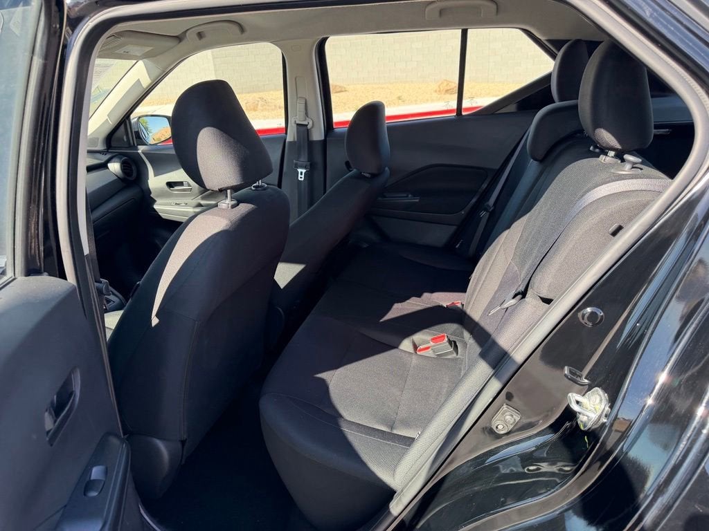 2023 Nissan Kicks S Xtronic CVT