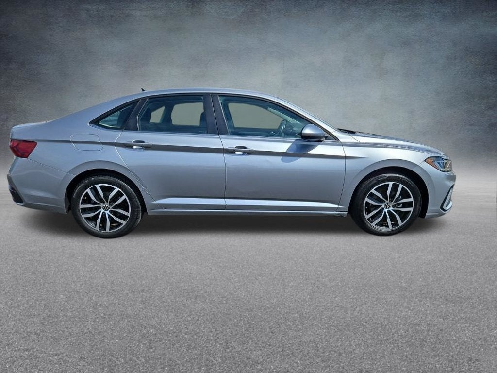 2025 Volkswagen Jetta SE