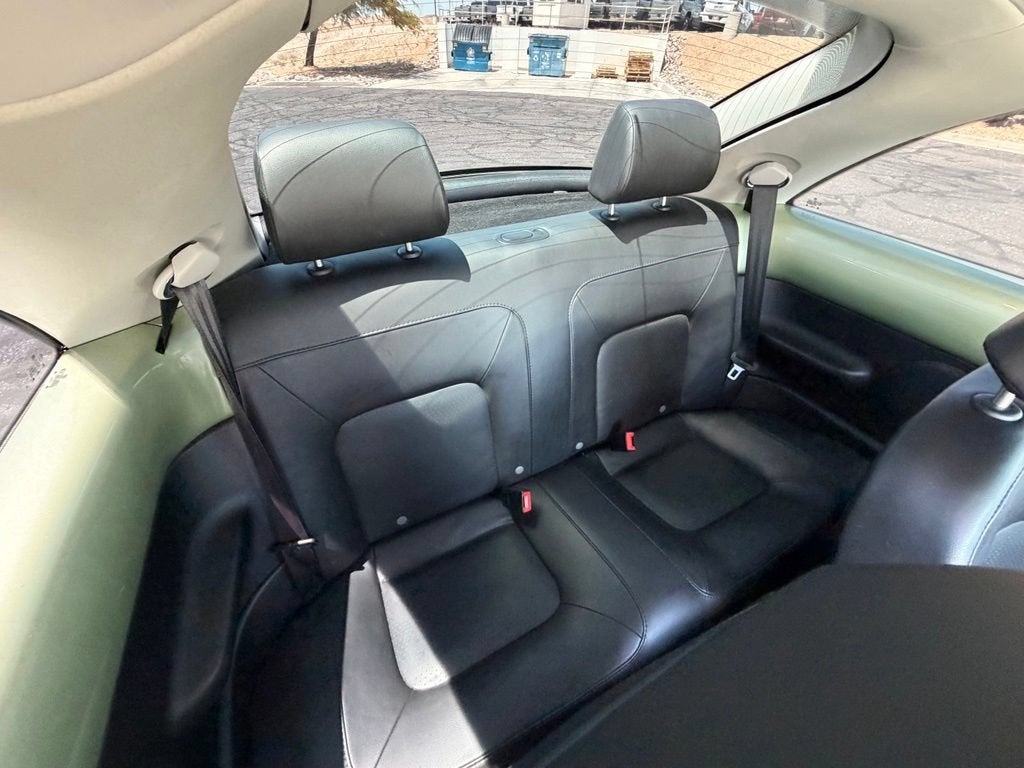 2009 Volkswagen New Beetle Coupe S
