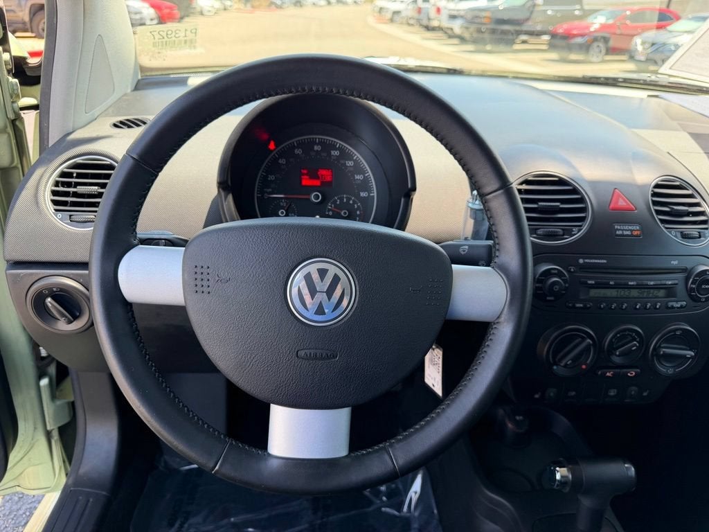 2009 Volkswagen New Beetle Coupe S
