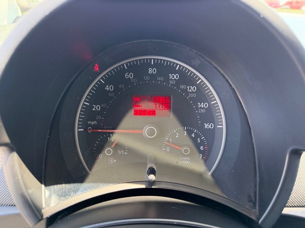 2009 Volkswagen New Beetle Coupe S