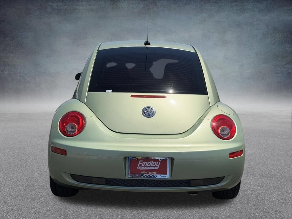 2009 Volkswagen New Beetle Coupe S