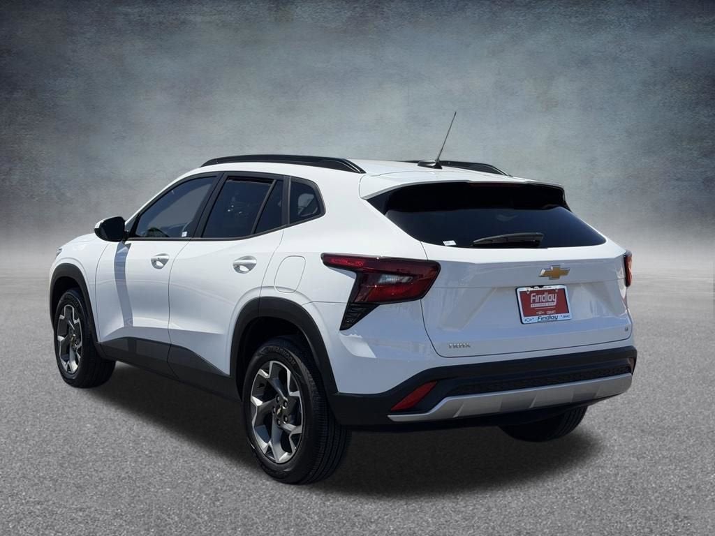 2025 Chevrolet Trax LT - Photo 7