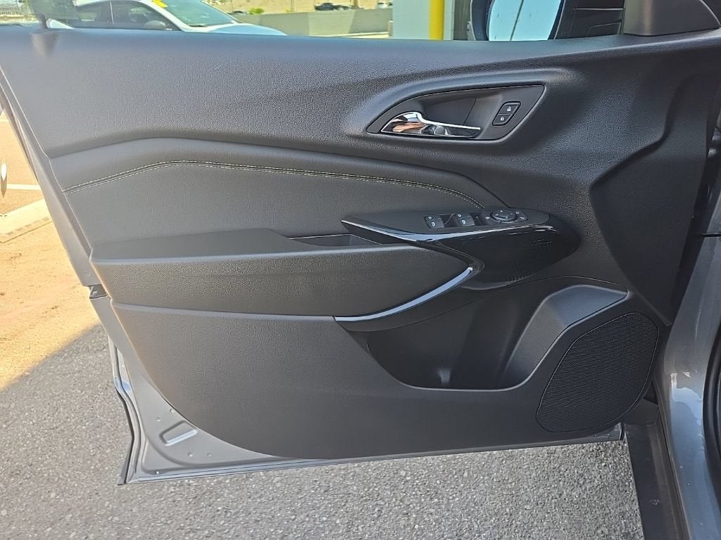 2026 Chevrolet Trax LT - Photo 10